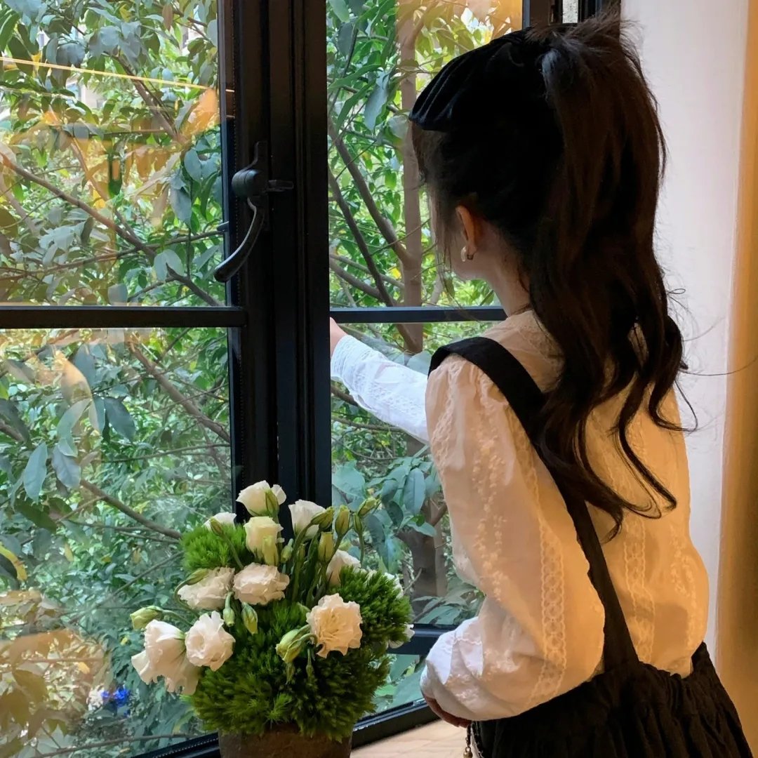 女煞星对九命客